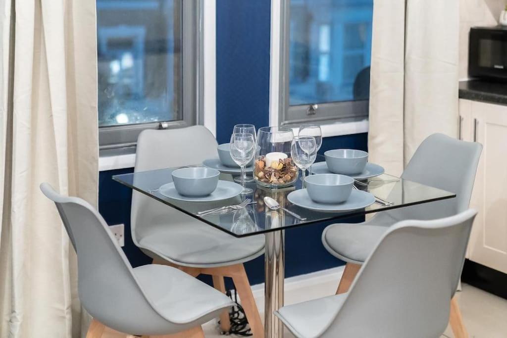 2 Bedroom Apartment 伦敦 外观 照片